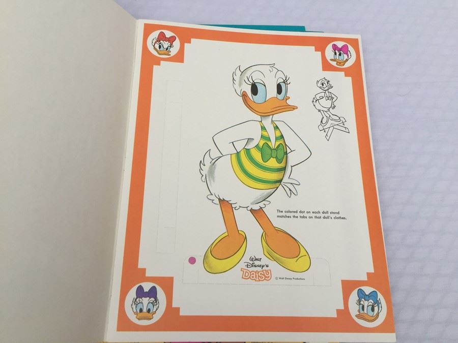 (6) Paper Doll Books Whitman New Walt Disney Winnie-The-Pooh Daisy And Donald Mickey & Minnie [Photo 25]