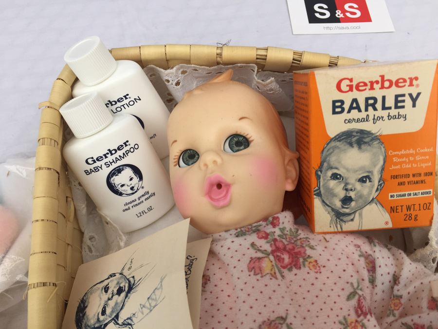 Vintage Gerber Baby Doll With Basket Accessories Formula [Photo 4]
