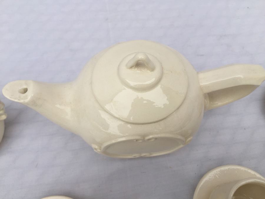 Child's Doll Tea Set [Photo 5]