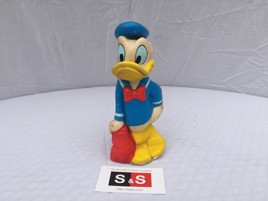 Vintage Walt Disney Donald Duck Squeeze Toy [Photo 1]