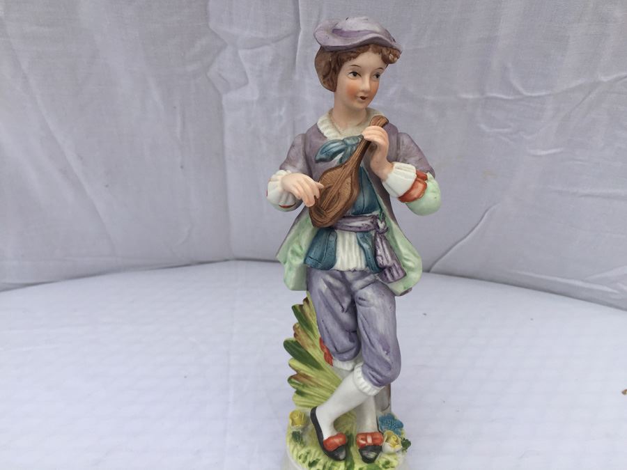  Pair Of Figurines [Photo 3]