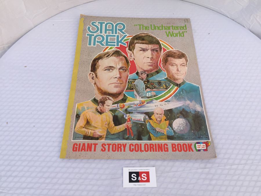 STAR TREK The Unchartered World Giant Story Coloring Book 1978