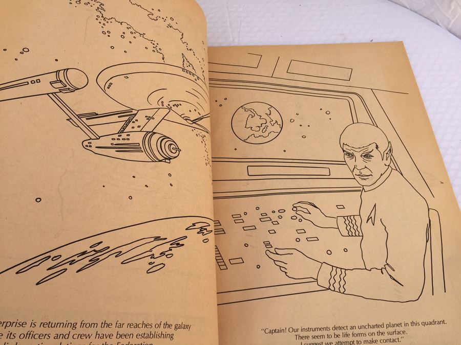 STAR TREK The Unchartered World Giant Story Coloring Book 1978