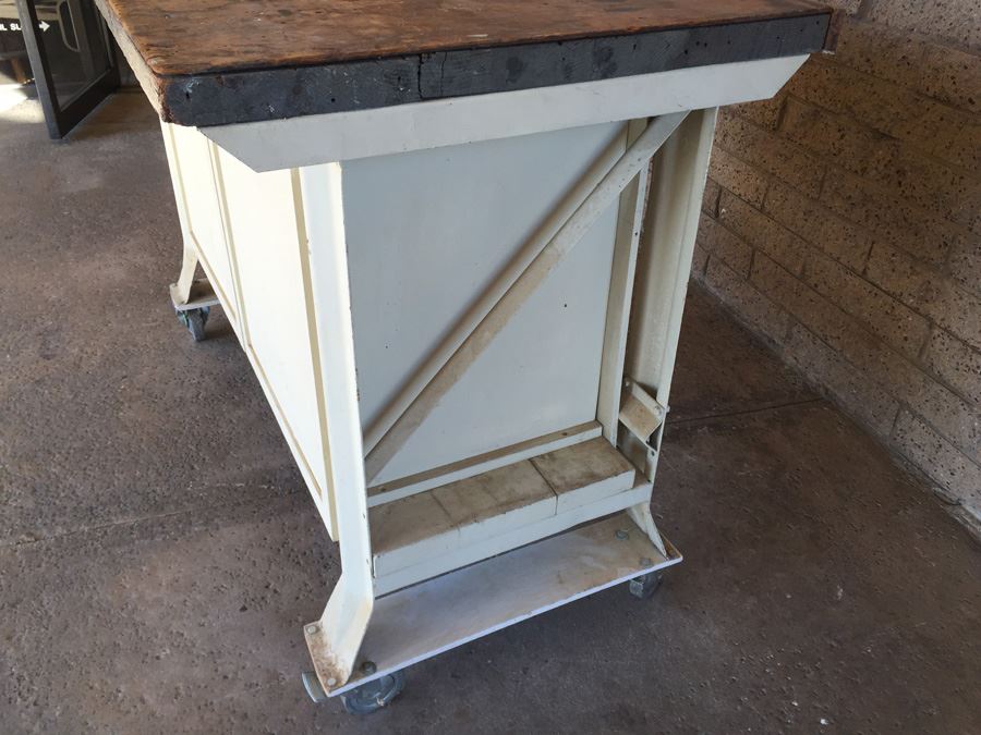 Industrial Work Bench On Casters With Vise [Photo 3]