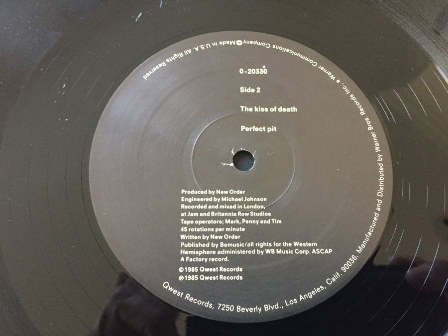 New Order - The Perfect Kiss Vinyl Record [Photo 6]