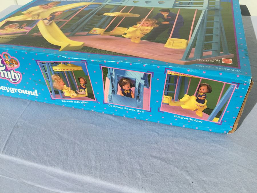 The Heart Family Playground Mattel New In Box 1985 [Photo 5]