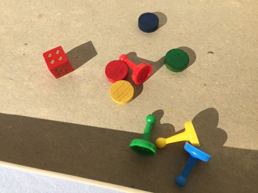 YOGI BEAR MB Board Game 1971 [Photo 8]