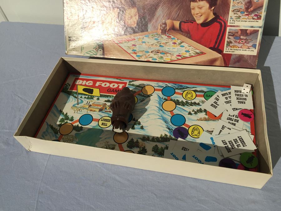 BIG FOOT The Giant Snow Monster Game 1977 Milton Bradley MB [Photo 7]