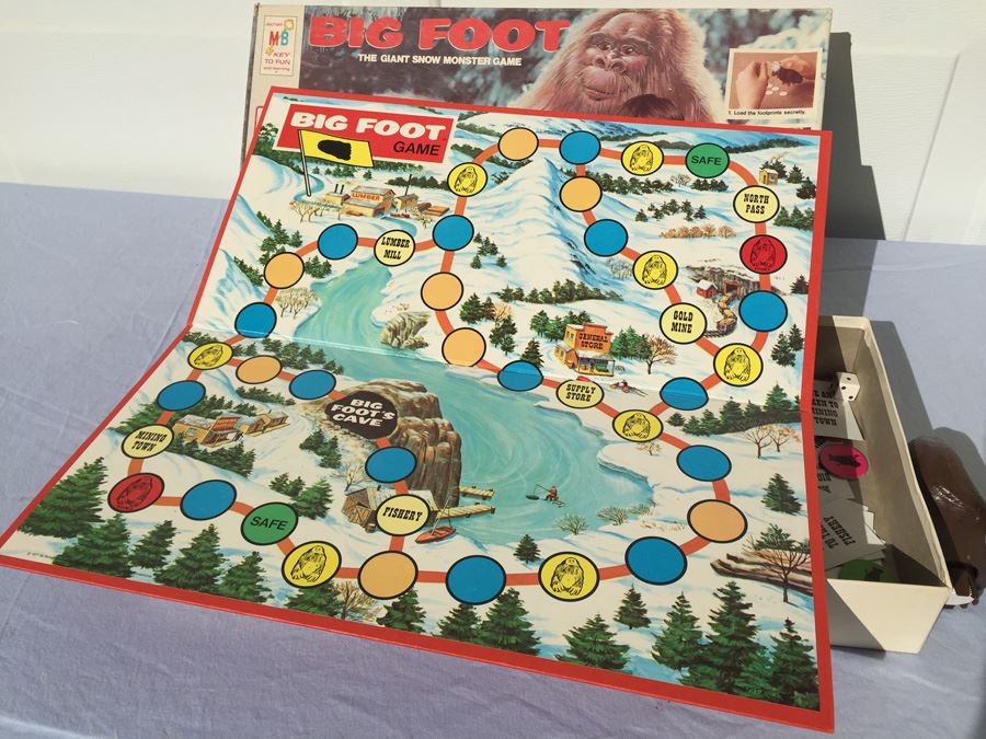 BIG FOOT The Giant Snow Monster Game 1977 Milton Bradley MB [Photo 3]