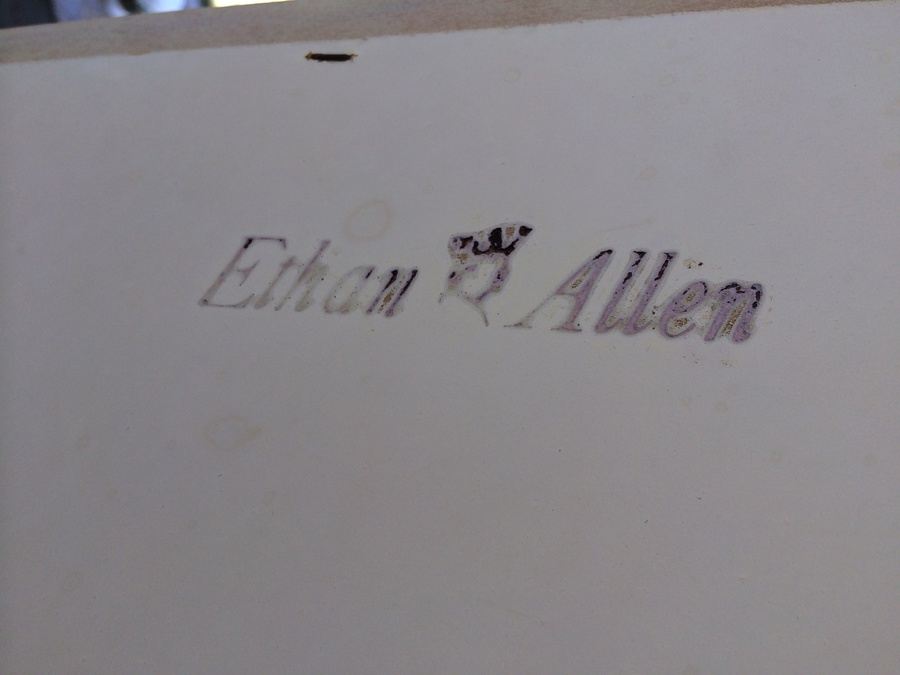 Ethan Allen Standing Floor Mirror in Yellow [Photo 4]