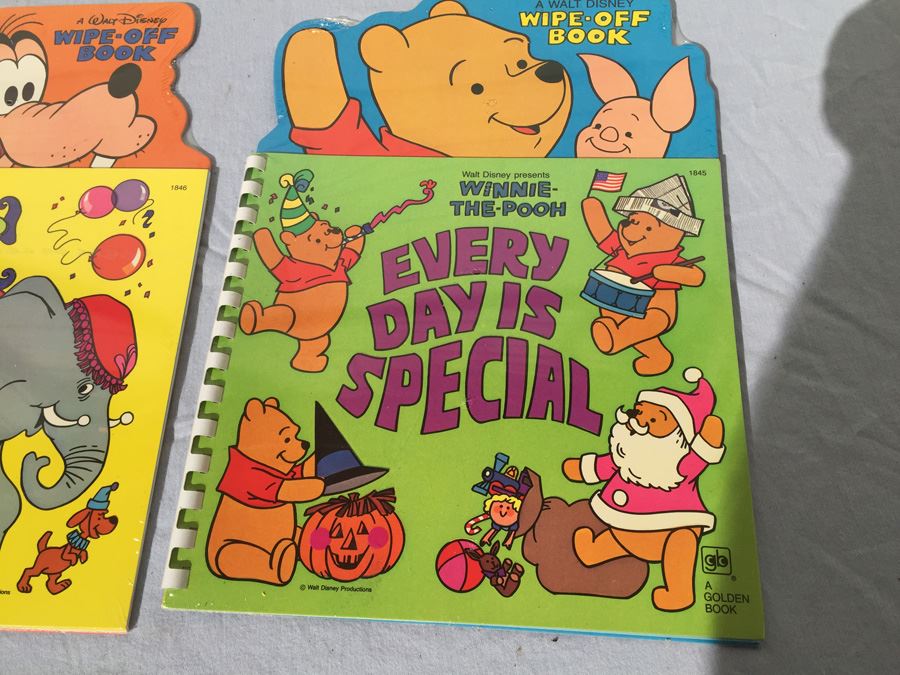(3) Walt Disney Wipe-Off Books Mickey Mouse In Space Goofy Winnie The Pooh Sealed [Photo 4]