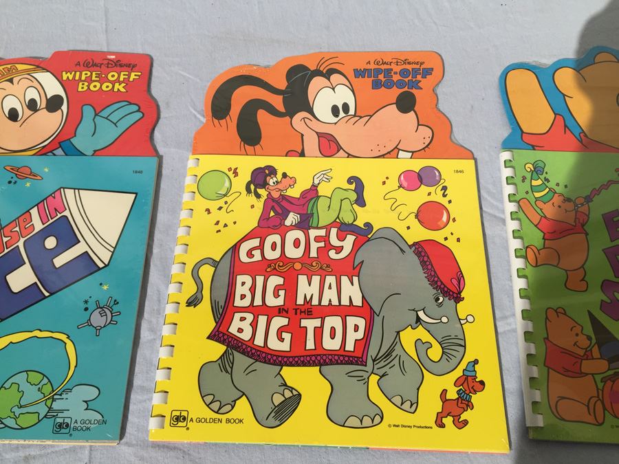(3) Walt Disney Wipe-Off Books Mickey Mouse In Space Goofy Winnie The Pooh Sealed [Photo 3]