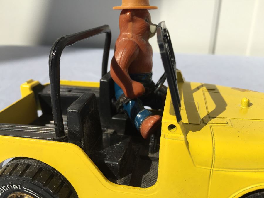 Vintage Hubley Smokey The Bear Yellow Jeep 1710 [Photo 6]