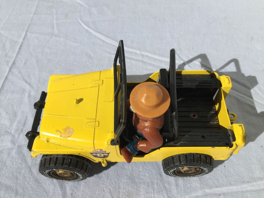 Vintage Hubley Smokey The Bear Yellow Jeep 1710 [Photo 4]