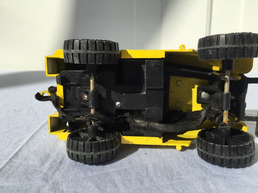 Vintage Hubley Smokey The Bear Yellow Jeep 1710 [Photo 10]