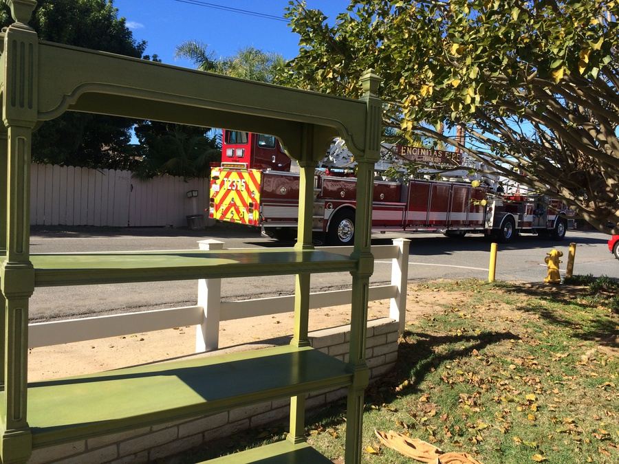 Ethan Allen Tall Single Library Bookcase [Photo 10]