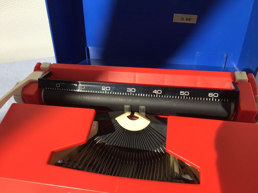 Sears Holiday III Typewriter Made In England Byron Jardine Learner Toy [Photo 8]