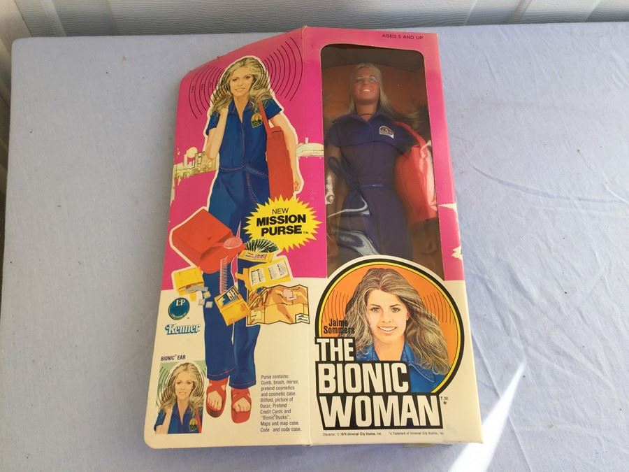 Jaime Sommers The Bionic Woman Action Figure With Mission Purse New In Box Kenner 1974 [Photo 1]