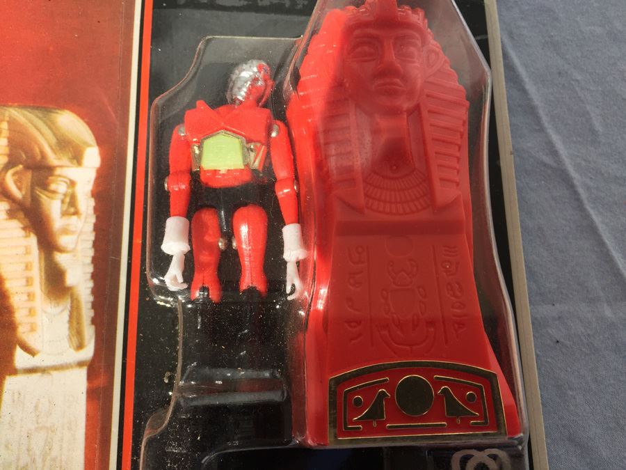 MICRONAUTS Pharoid With Time Chamber Mego New On Card 1977 [Photo 4]