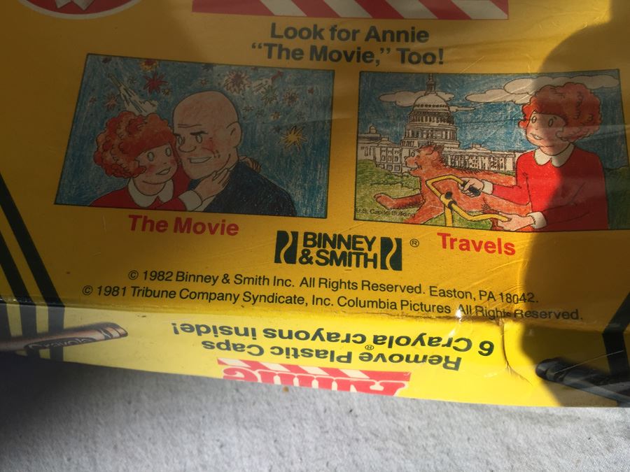 Crayola.Rola Featuring Annie Color And Roll Storybox 1982 [Photo 7]