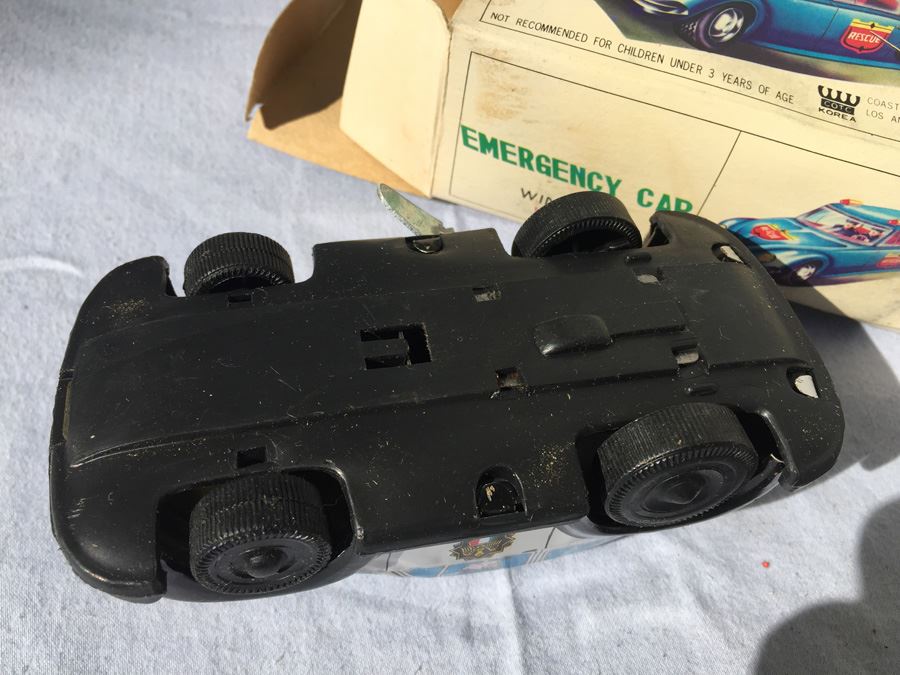 Emergency Car Wind Up Tin Litho Toy COTC New In Box [Photo 9]