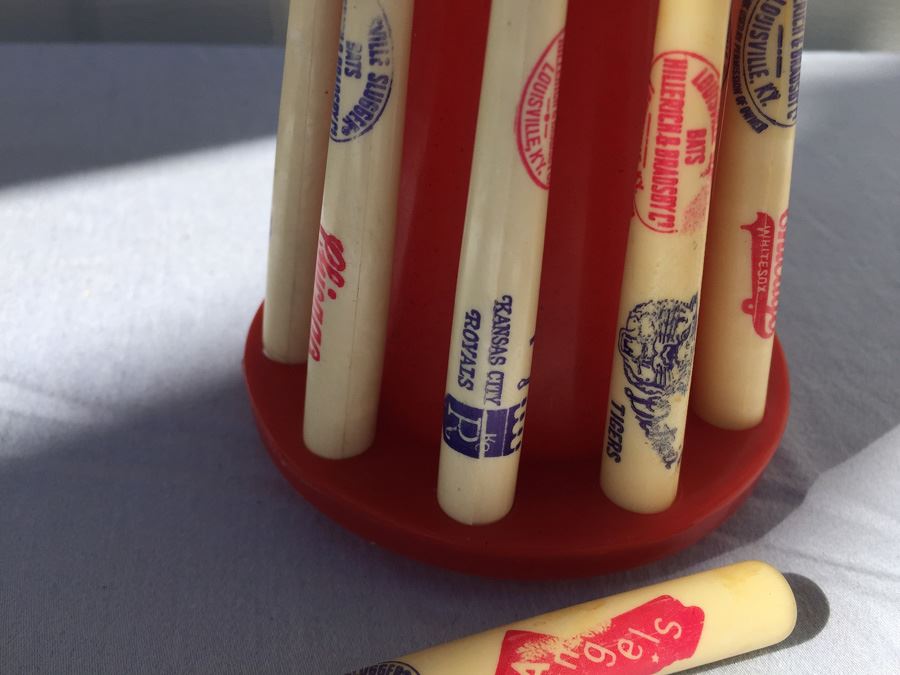 Vintage Plastic Hillerich & Bradsby Co Baseball Bats With Display Carousel - Note That Carousel Is Broken In Several Places [Photo 7]