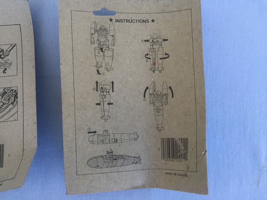 (3) Die-Cast Metal Convertible Robots Transformers Knock Offs New On Card [Photo 14]