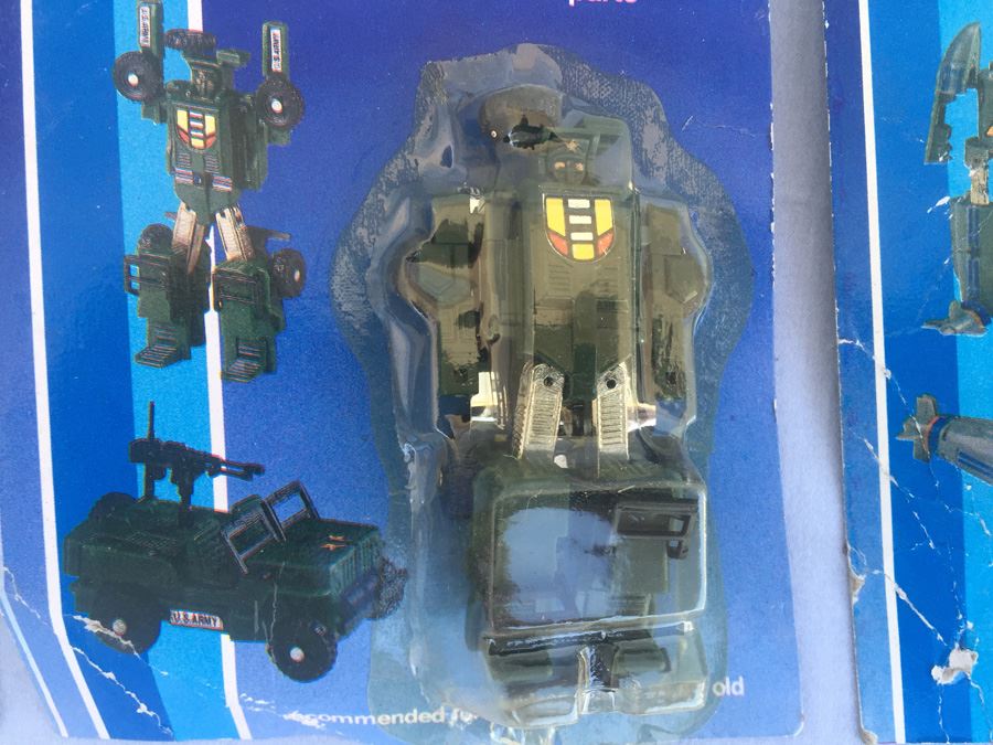 (3) Die-Cast Metal Convertible Robots Transformers Knock Offs New On Card [Photo 6]