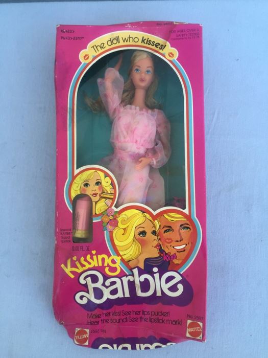 Kissing Barbie New In Box (Box Has Some Damage) Mattel 1978