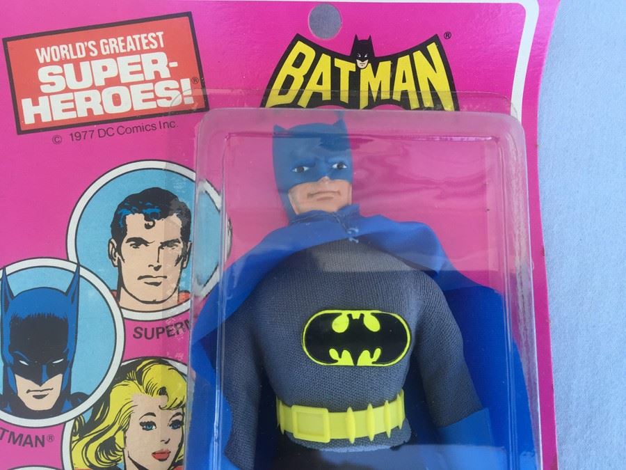 Batman 8 Inch Action Figure New On Card Mego 1977 [Photo 2]