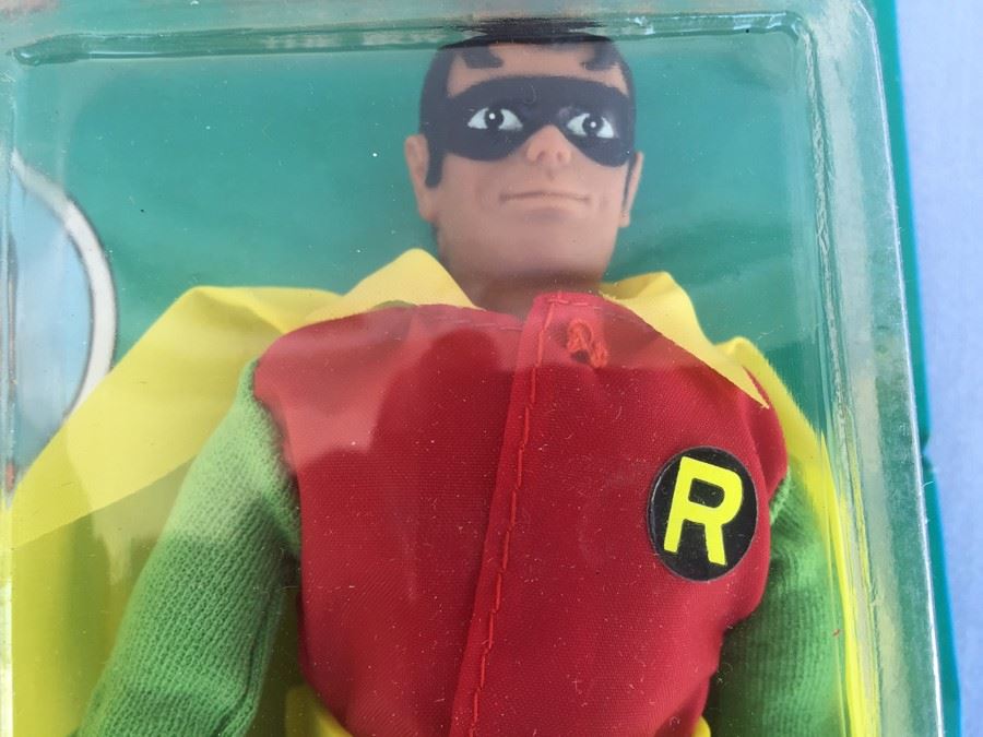 Robin 8 Inch Action Figure Mego New On Card 1977 [Photo 3]