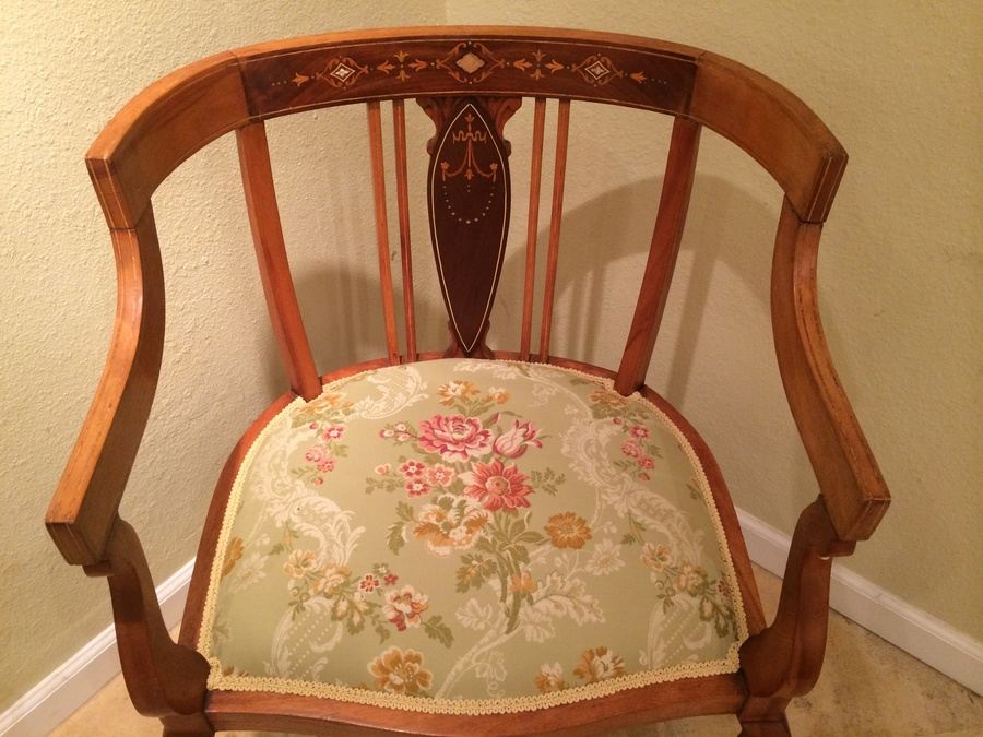 Parlor Chair with Mother of Pearl Inlay and Casters [Photo 5]