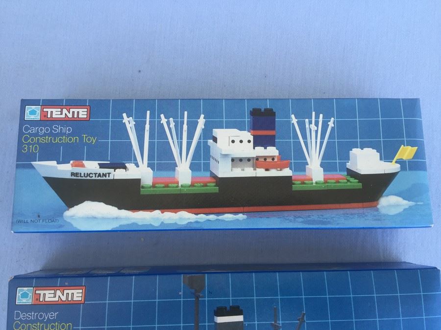 (2) TENTE Cargo Ship And Destroyer New In Box Lego Hasbro 1977