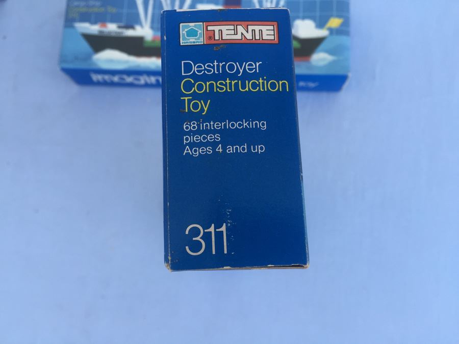 (2) TENTE Cargo Ship And Destroyer New In Box Lego Hasbro 1977 [Photo 10]