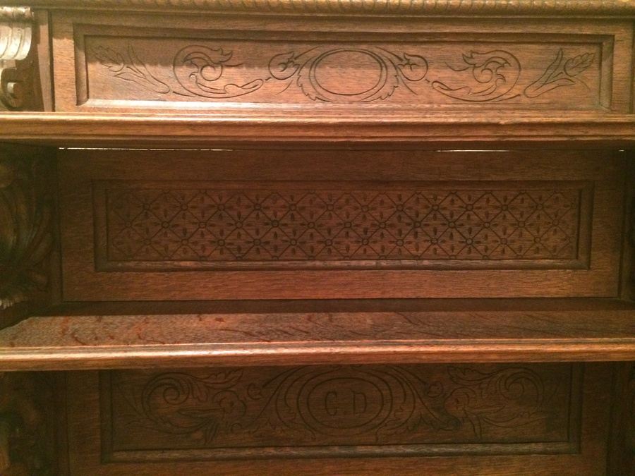 3-Tier Wall Mounted Hand-Carved Shelf [Photo 5]