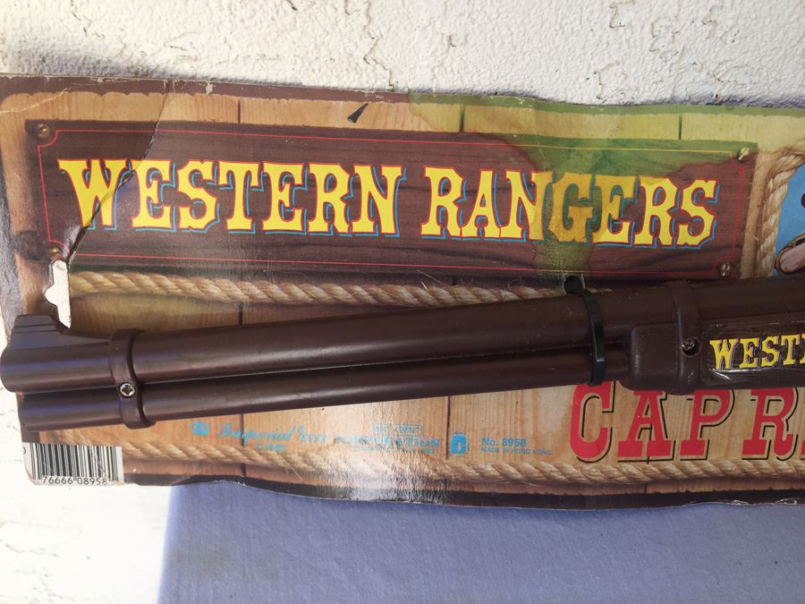Western Rangers Cap Rifle New On Card Imperial Toy Corporation 1985 [Photo 2]