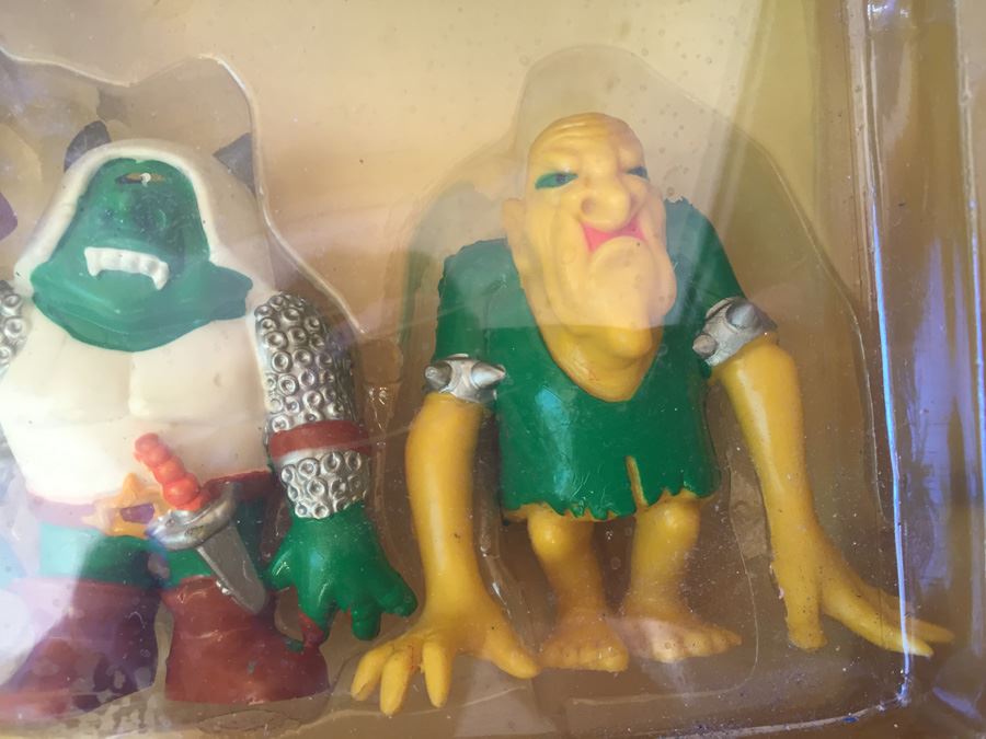 Blackstar & The Trobbits In Battle Against Overlord, Gargo & The Alien Demons Galoob New In Box Laser Light 1983 [Photo 9]