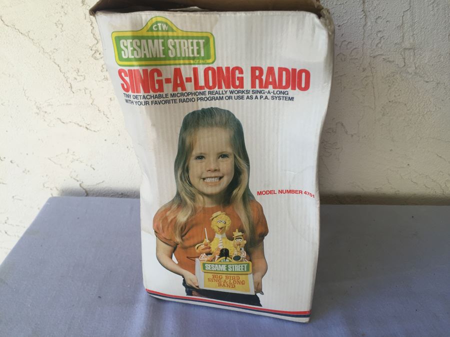 Sesame Street Big Bird Sing-A-Long Radio Jim Henson Muppets With Box [Photo 6]