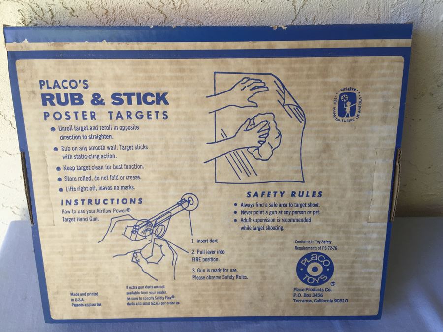 BULLSEYE Poster Target Set Placo Toys 1980 And Dart Game New In Box [Photo 6]