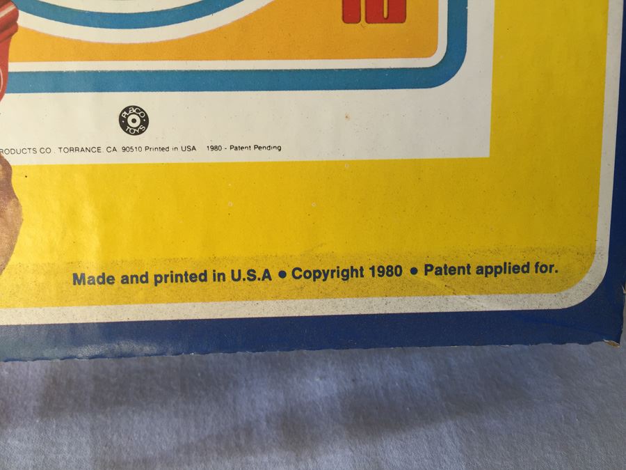 BULLSEYE Poster Target Set Placo Toys 1980 And Dart Game New In Box [Photo 4]