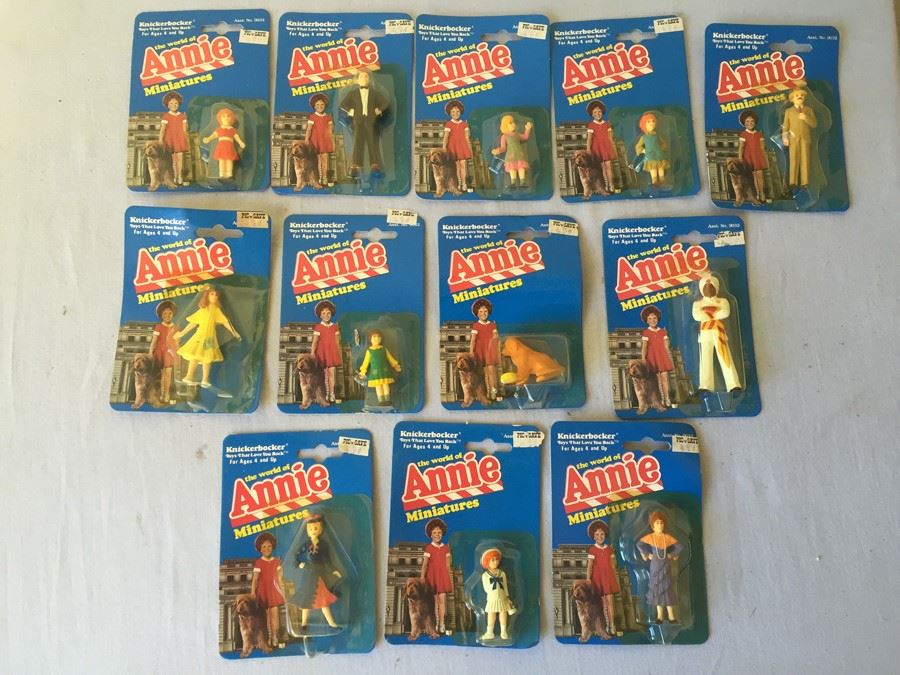 (12) Annie Miniatures Action Figures Dolls New On Card Knickerbocker Toys 