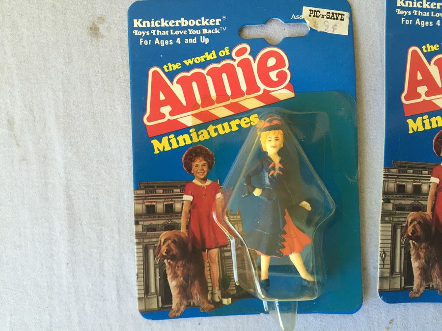 (12) Annie Miniatures Action Figures Dolls New On Card Knickerbocker Toys  [Photo 12]