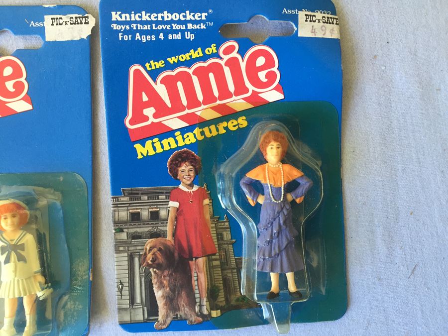 (12) Annie Miniatures Action Figures Dolls New On Card Knickerbocker Toys  [Photo 14]