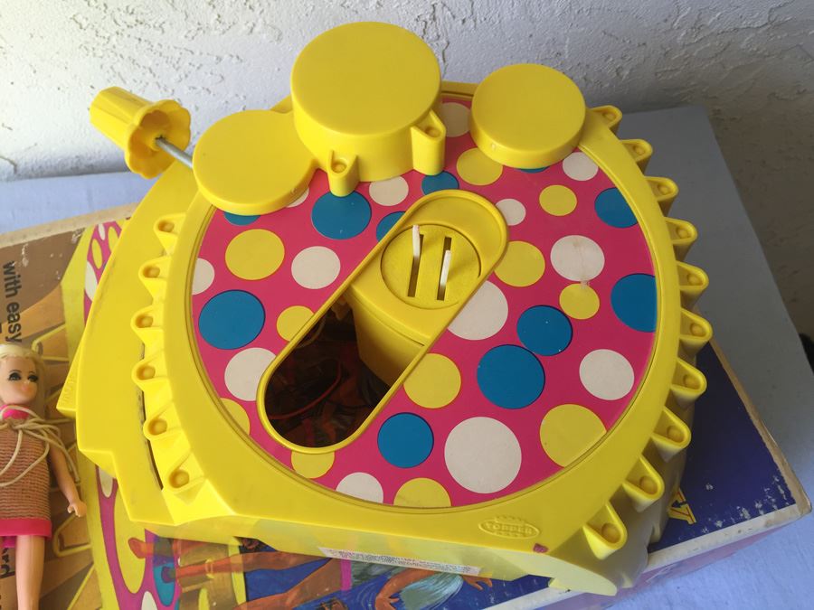 Dawn's Dance Party Featuring Fancy Feet In Box Topper Toys 1971 NOTE Dawn's Foot Is Broken [Photo 8]