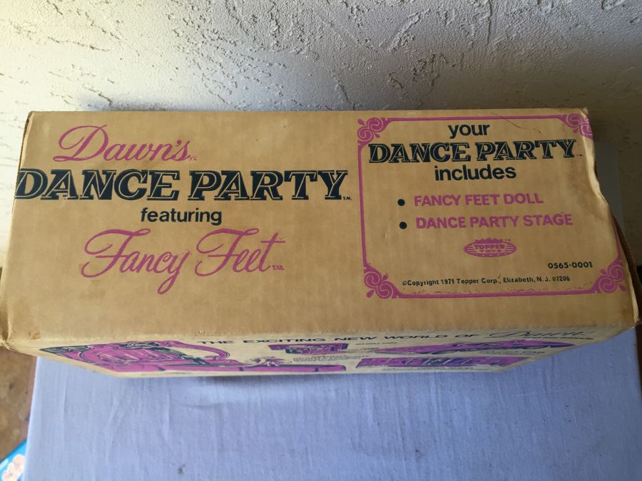 Dawn's Dance Party Featuring Fancy Feet In Box Topper Toys 1971 NOTE Dawn's Foot Is Broken [Photo 6]