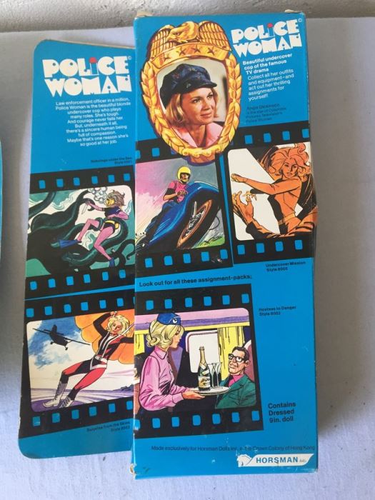 Police Woman Angie Dickinson Horsman Doll New In Box And Race Against Time Clothes And Accessories 1976 [Photo 17]