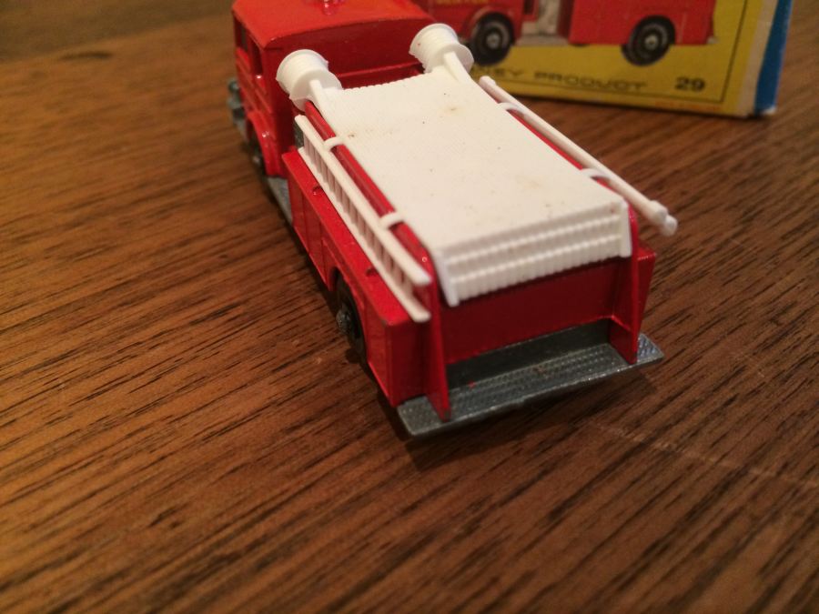 Matchbox Lesney 29 Fire Pumper Truck [Photo 8]