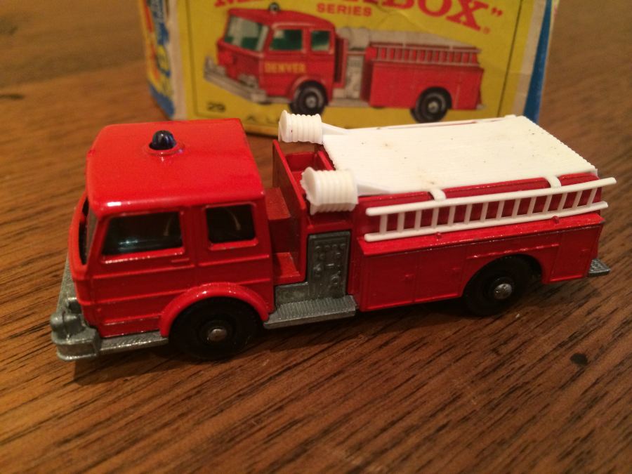 Matchbox Lesney 29 Fire Pumper Truck [Photo 4]