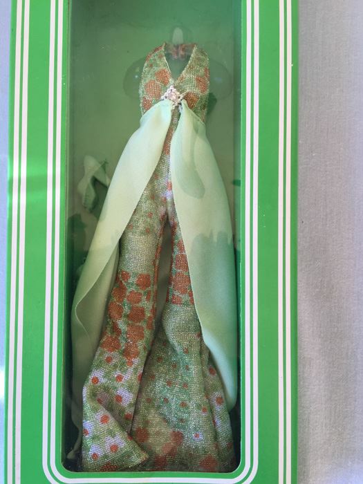 CHER Designer Collection Mego Designed By Bob Mackie Stepping Out 1976 [Photo 7]