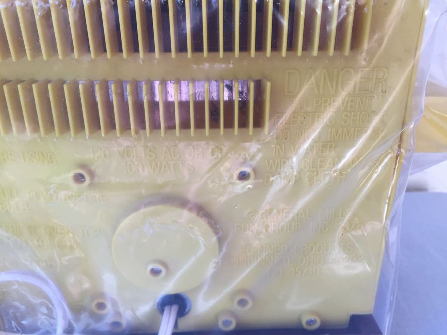 Easy-Bake Mini-Wave Oven Betty Crocker Kenner 1978 [Photo 11]